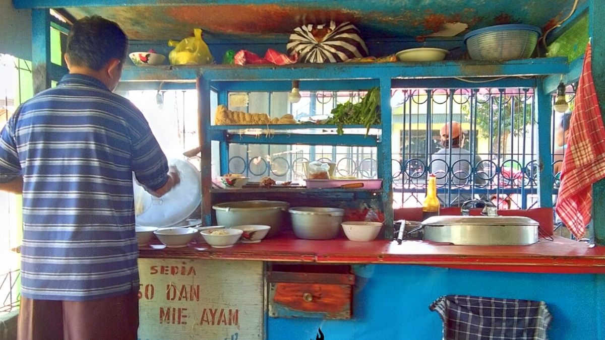 Mitra Bakso: Kebanggaan Cilacap yang Menggigit Lidah